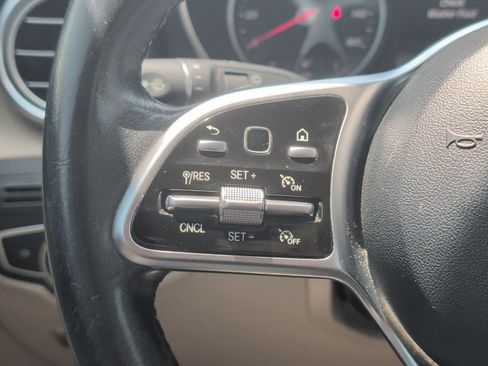 Used 2020 Mercedes-Benz GLC 300 image 14