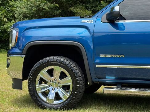 Used 2017 GMC Sierra 1500 SLT AWD/4WD image 5