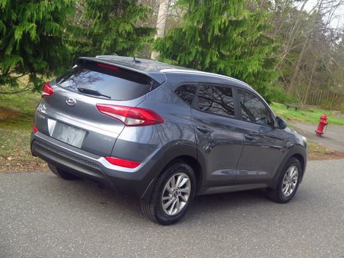 Used 2016 Hyundai Tucson SE w/ Option Group 02 image 23
