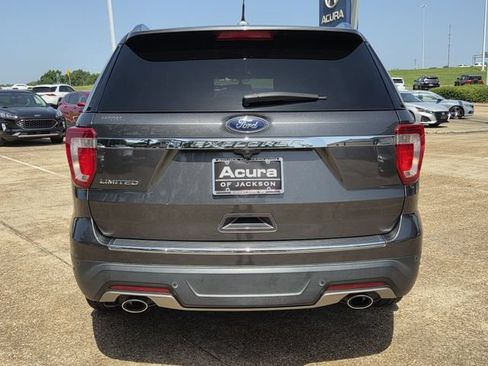 Used 2018 Ford Explorer Limited FWD image 5