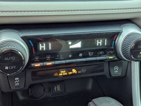 Certified 2024 Toyota RAV4 XLE w/ Convenience Package image 20