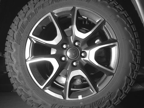Used 2025 Jeep Compass Trailhawk AWD/4WD image 15