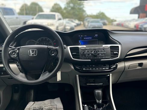 Used 2016 Honda Accord LX image 20