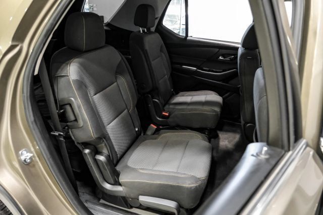 Used 2020 Chevrolet Traverse LT FWD image 33
