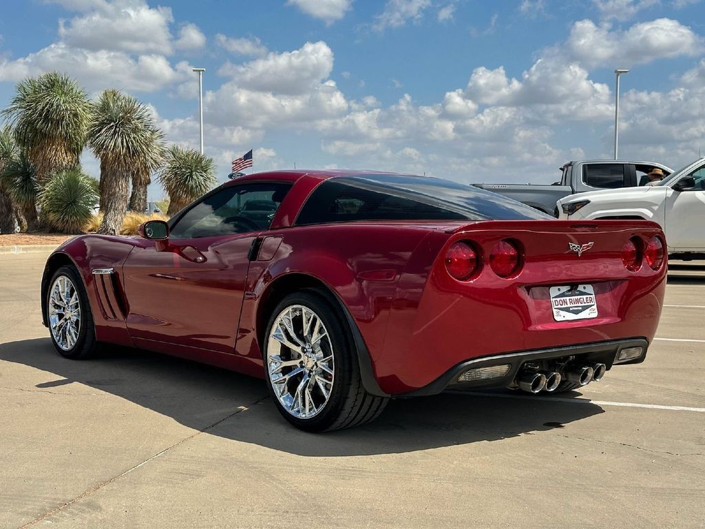 Used 2011 Chevrolet Corvette Grand Sport w/ Preferred Equipment Group RWD image 5