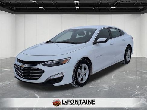 Used 2024 Chevrolet Malibu LT image 1