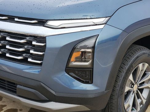 New 2026 Chevrolet Equinox LT image 6