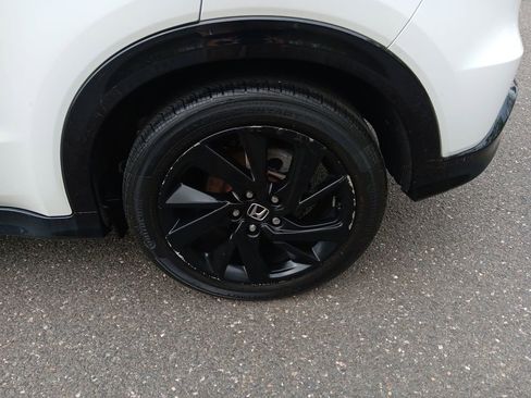 Used 2022 Honda HR-V Sport image 9