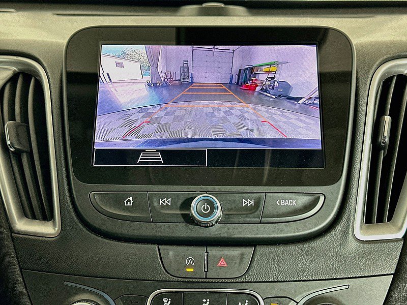 Used 2025 Chevrolet Malibu LT FWD image 15