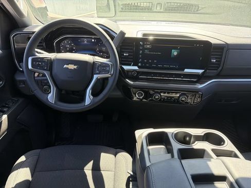 Used 2023 Chevrolet Silverado 1500 LT AWD/4WD image 16