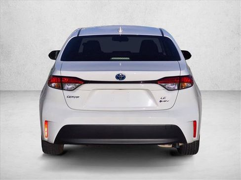 Used 2025 Toyota Corolla LE FWD image 6