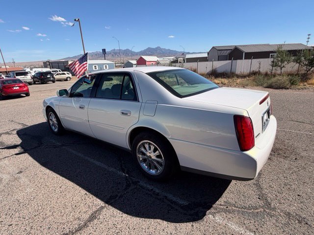 Used 2004 Cadillac De Ville FWD image 7