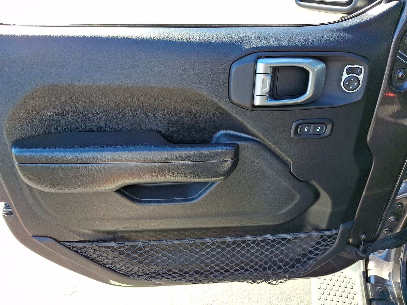 Used 2020 Jeep Wrangler Unlimited Sport AWD/4WD image 13