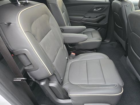 Used 2023 Chevrolet Traverse Premier w/ Redline Edition image 30
