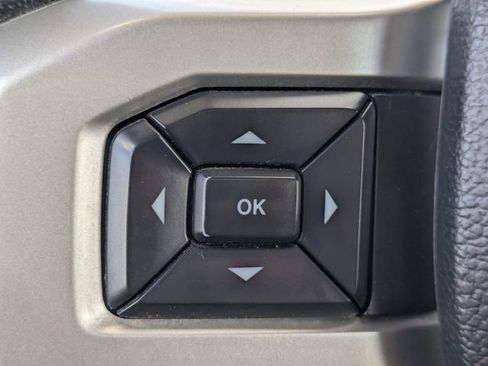 Used 2020 Ford F350 Lariat w/ Chrome Package image 27