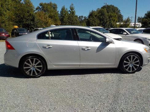 Used 2016 Volvo S60 T5 Premier FWD image 6