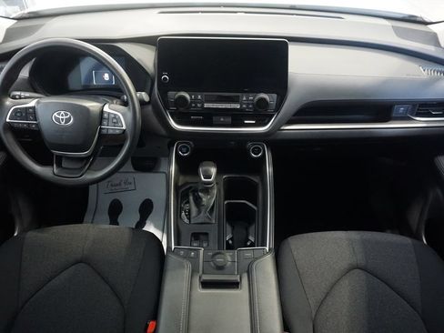 Certified 2025 Toyota Grand Highlander FWD image 27