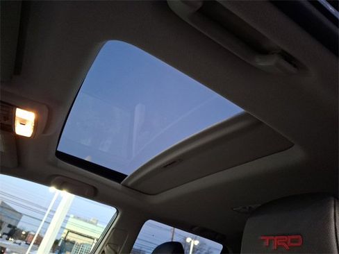 Certified 2024 Toyota 4Runner TRD Off-Road Premium image 20