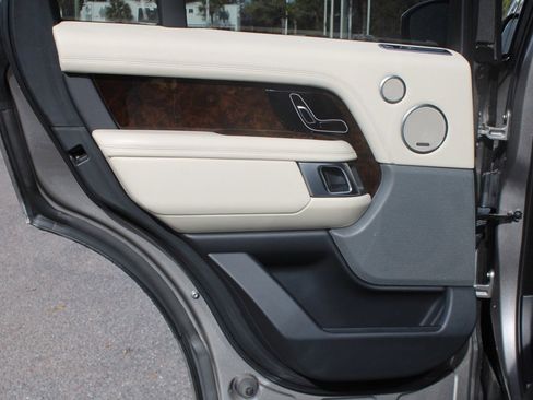 Used 2021 Land Rover Range Rover Westminster Edition image 33