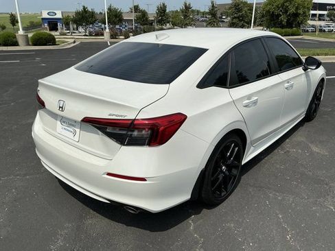 Used 2024 Honda Civic Sport image 4