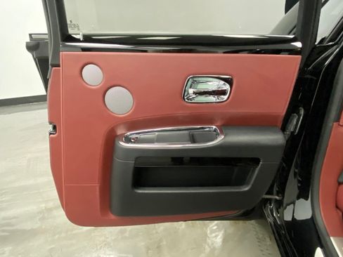 Used 2015 Rolls-Royce Ghost image 49