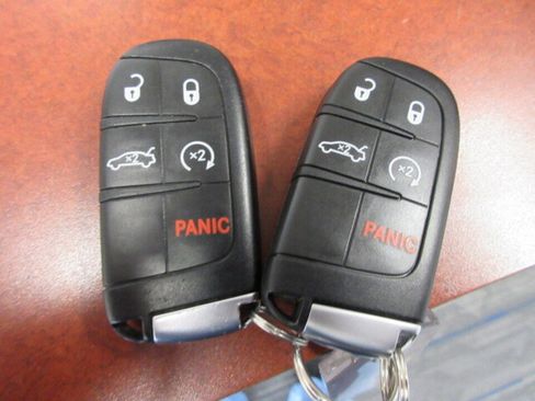 Used 2023 Chrysler 300 S w/ Comfort Group image 43