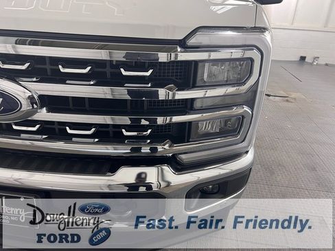 New 2025 Ford F350 Lariat w/ Lariat Ultimate Package image 11