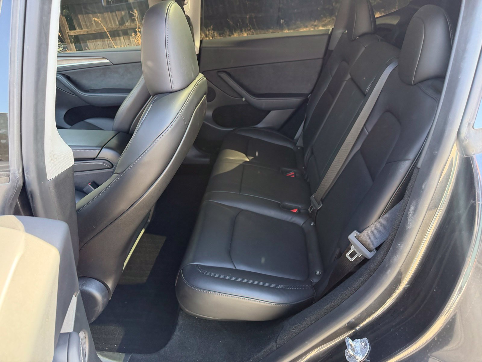 Used 2024 Tesla Model Y Long Range RWD image 12