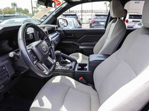 Certified 2025 Toyota 4Runner SR5 AWD/4WD image 20