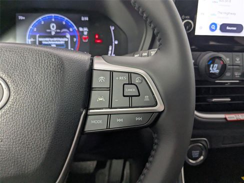 Used 2026 Toyota Grand Highlander XLE image 14