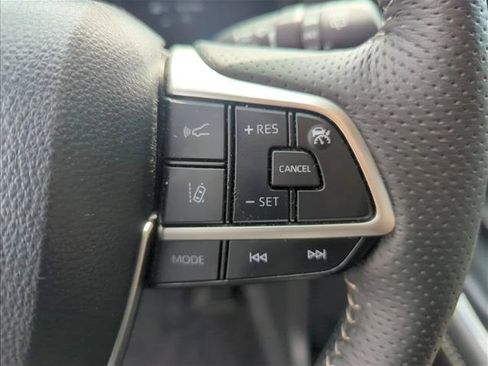 Certified 2025 Toyota Sienna Platinum AWD/4WD image 15