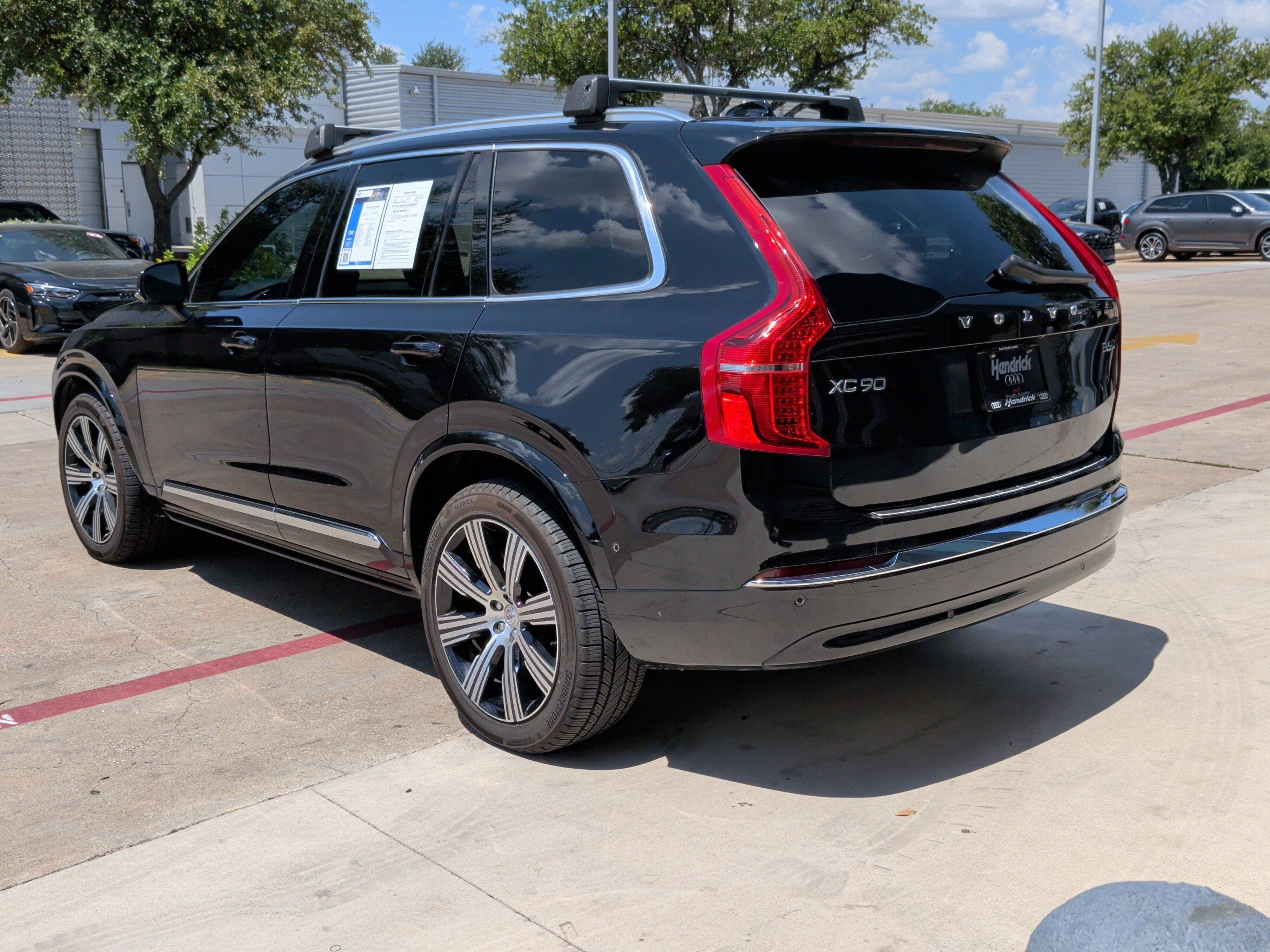 Used 2023 Volvo XC90 B6 Ultimate w/ Lounge Package AWD/4WD image 8