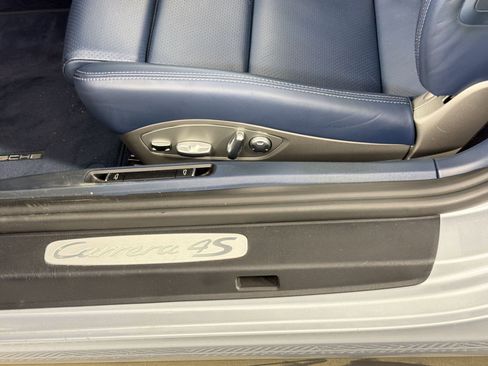 Used 2014 Porsche 911 Carrera 4S image 16