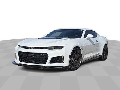 Certified 2019 Chevrolet Camaro ZL1 image 4