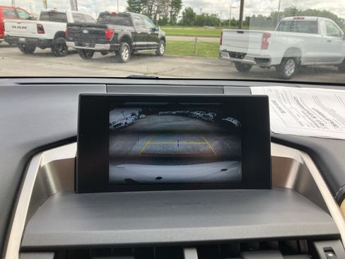 Used 2017 Lexus NX 200t FWD image 11