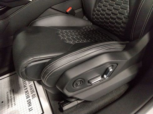 Used 2020 Lamborghini Urus image 33