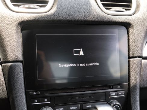 Used 2019 Porsche 718 Cayman RWD image 17