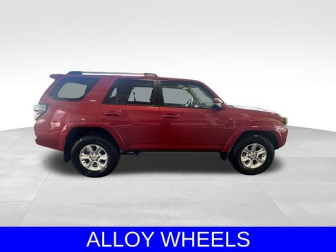 Used 2023 Toyota 4Runner SR5 Premium image 3