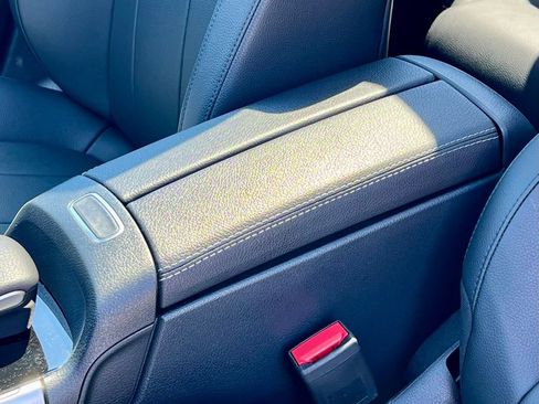 Certified 2023 Mercedes-Benz GLB 250 4MATIC image 25
