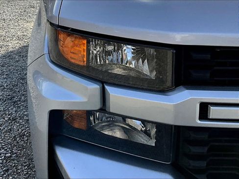 Used 2021 Chevrolet Silverado 1500 Custom image 30