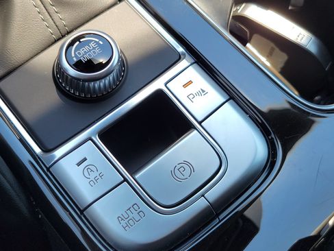 Used 2025 Kia Telluride S FWD image 25