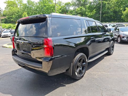 Used 2020 Chevrolet Suburban LT w/ Luxury Package AWD/4WD image 6