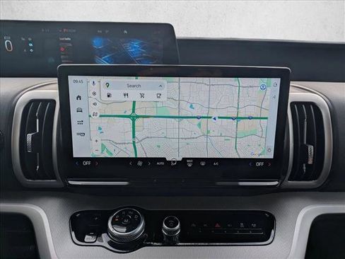 New 2025 Ford Expedition Active image 13