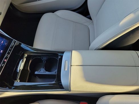 Used 2024 Mercedes-Benz C 300 Sedan image 22