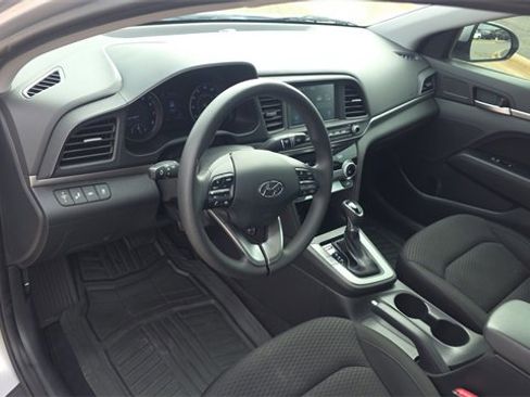Used 2019 Hyundai Elantra SEL w/ Cargo Package image 12