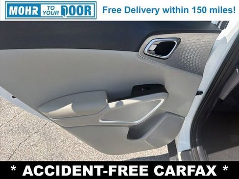 Used 2021 Kia Soul LX FWD image 30