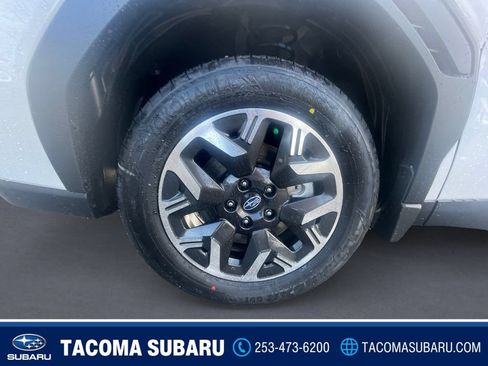 New 2026 Subaru Forester AWD/4WD image 9