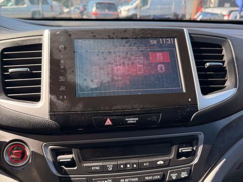 Used 2017 Honda Pilot EX-L image 12