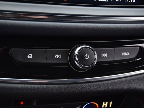 Used 2024 Buick Enclave Premium image 18