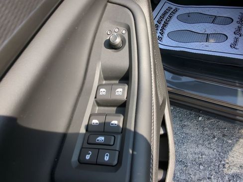 New 2025 Jeep Grand Cherokee L Laredo w/ Luxury Tech Group I image 14